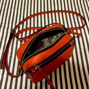 Clarks very own. Flexible and stylish.